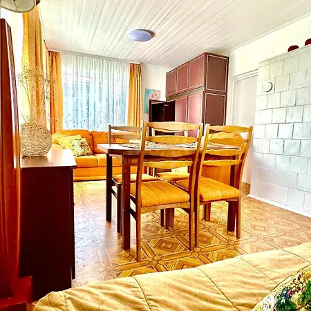 Vila Alyvu - House Just For Palanga